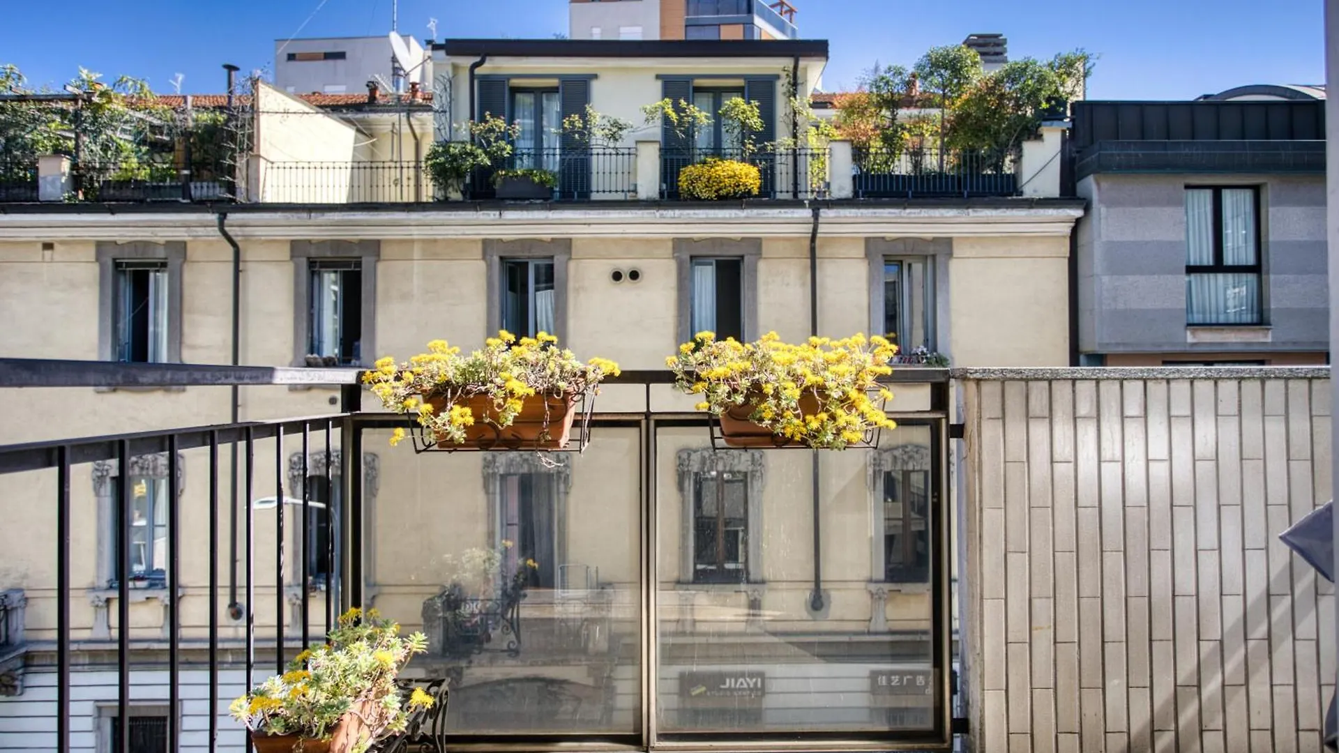 Glowhausmi Milano